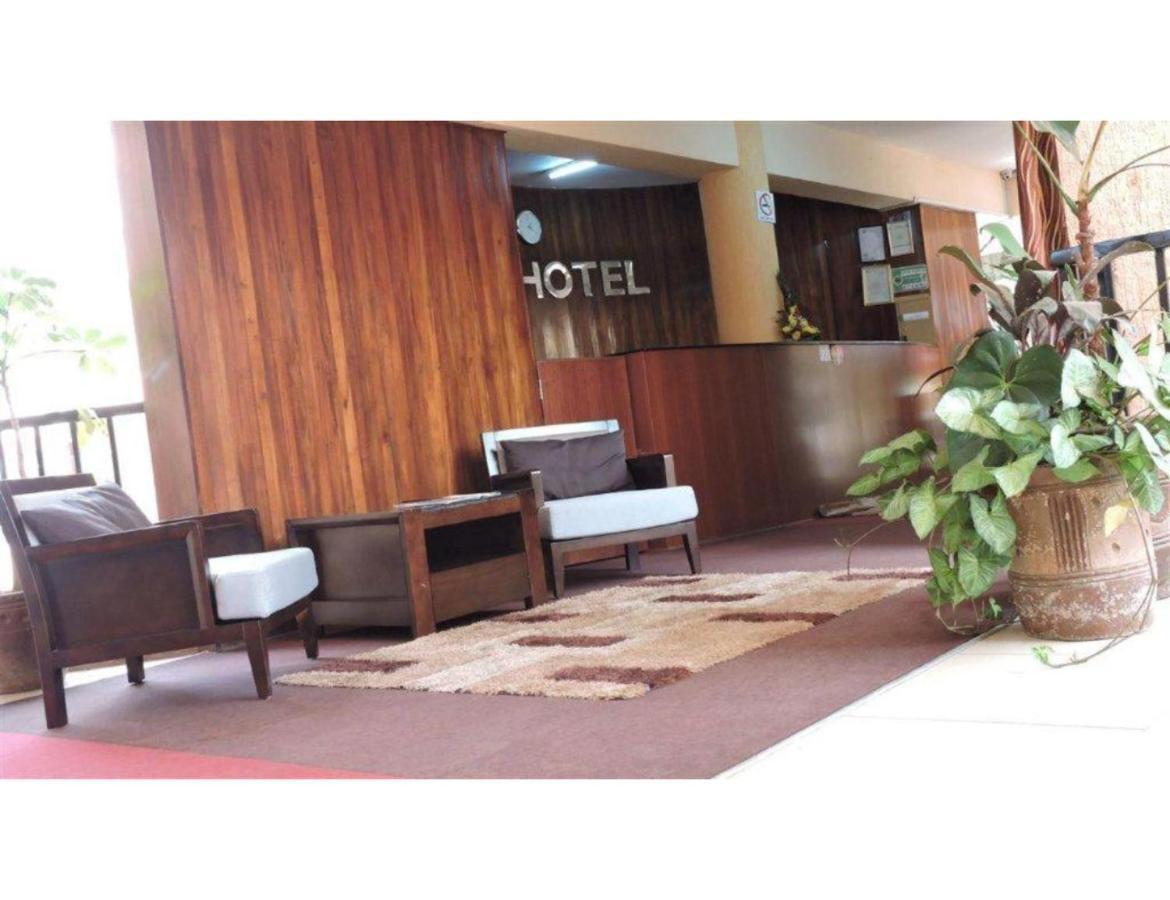 Sky Hotel ナイロビ エクステリア 写真
