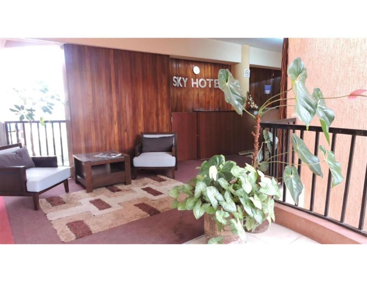 Sky Hotel ナイロビ エクステリア 写真
